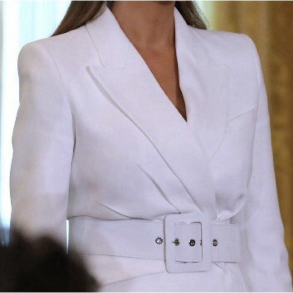 Michael Kors Collection Belted Blazer - Picture 5 of 17